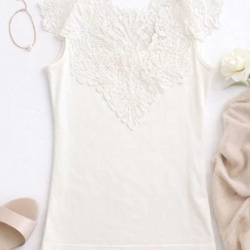 biały top damski z gipiurą stylizacja elegancka bluzka letnia outfit