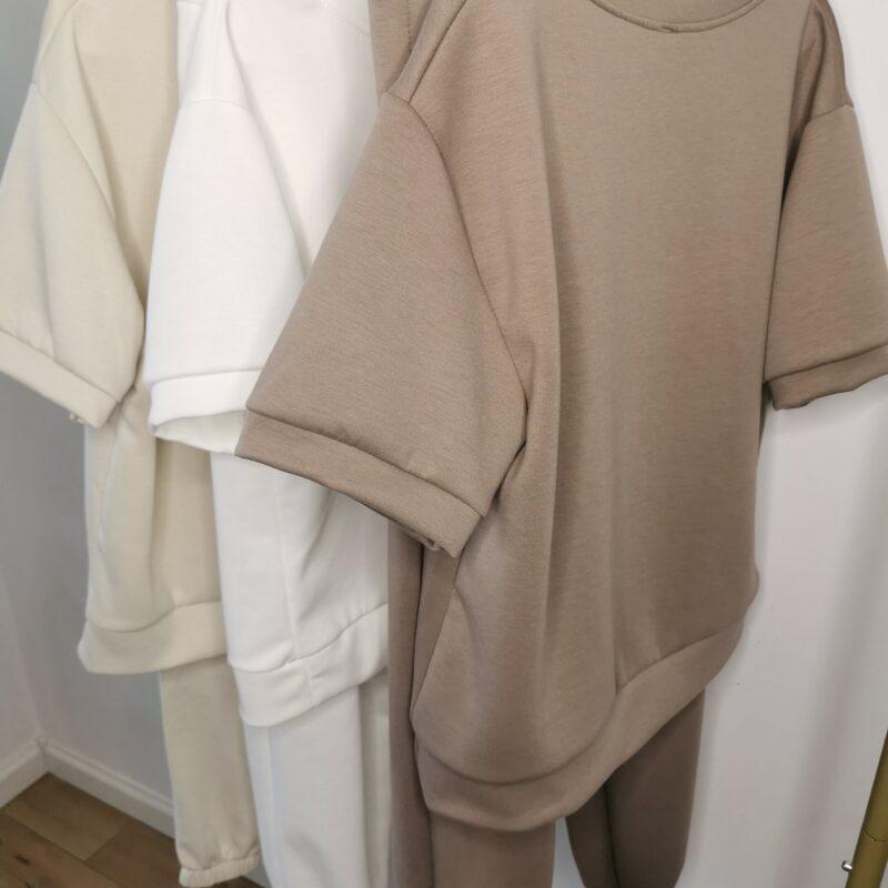 Masełkowe komplety dresowe z krótkim rękawem