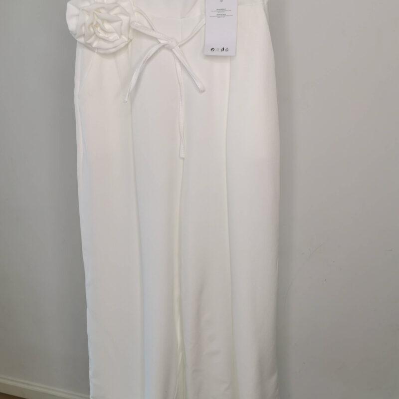 spodnie damskie z kokardą szeroka nogawka w kolorze śmietanki