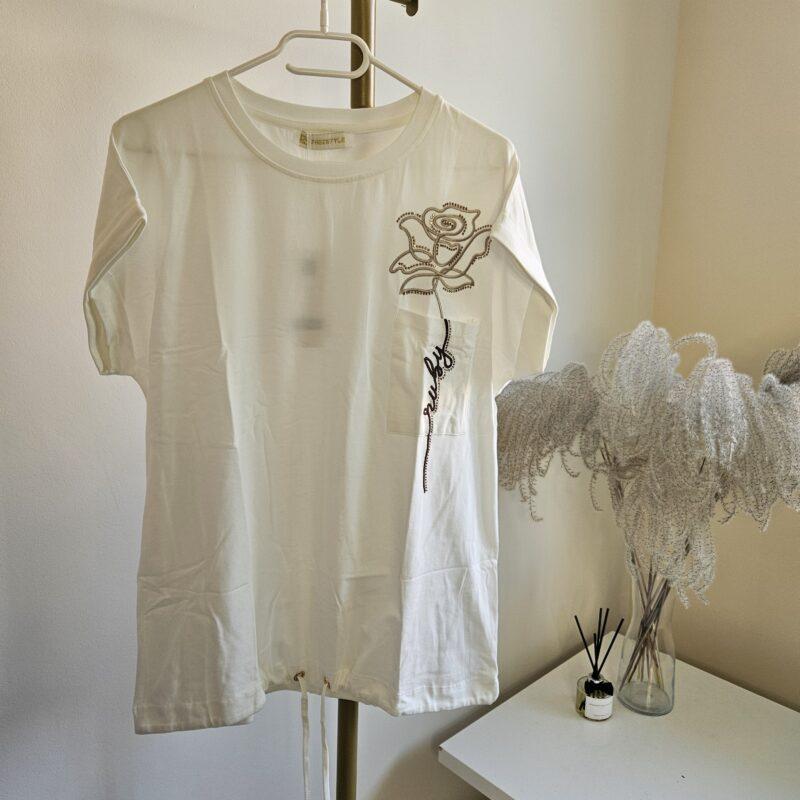 koszulka damska z kwiatkiem w kieszeni i cyrkoniami Stylowe Strio