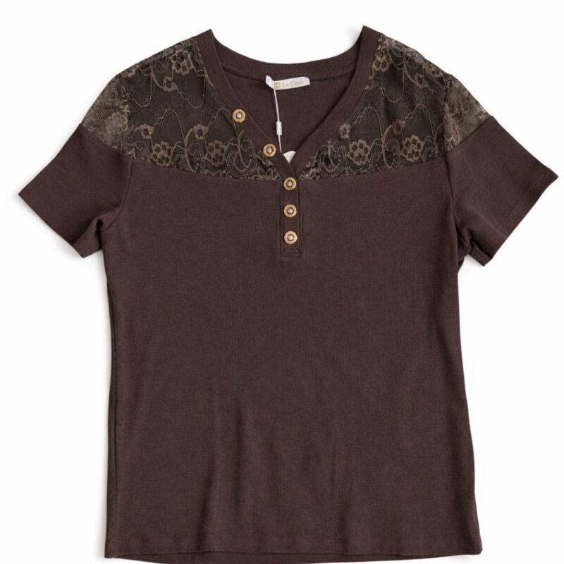 Brązowa bluzka damska z koronką przy dekolcie i ozdobnymi guzikami