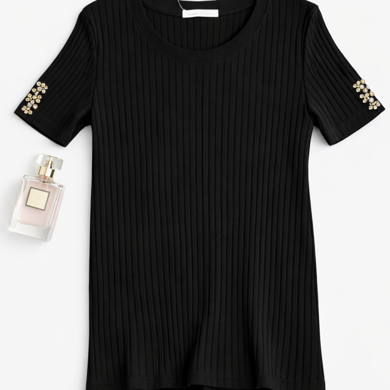 czarna bluzka prążkowana damska z cyrkoniami na rękawie