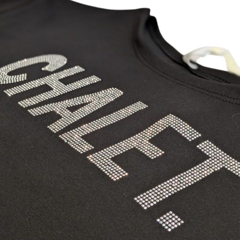 bluzka czarna chalet napis detal